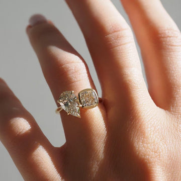 1.0CT-3.0CT Pear & Cushion Cut Moissanite Toi et Moi Diamond Ring | Two Stone Ring