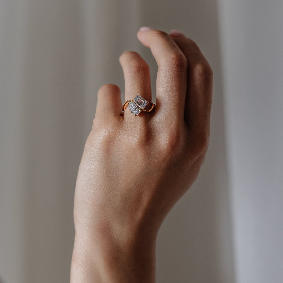 1.0CT-2.0CT Pear & Emerald Cut Toi et Moi Diamond Engagement Ring | Two Stone Ring