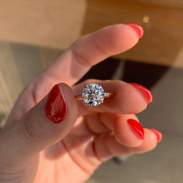 1.0CT Round Cut Solitaire Style Moissanite Engagement Ring