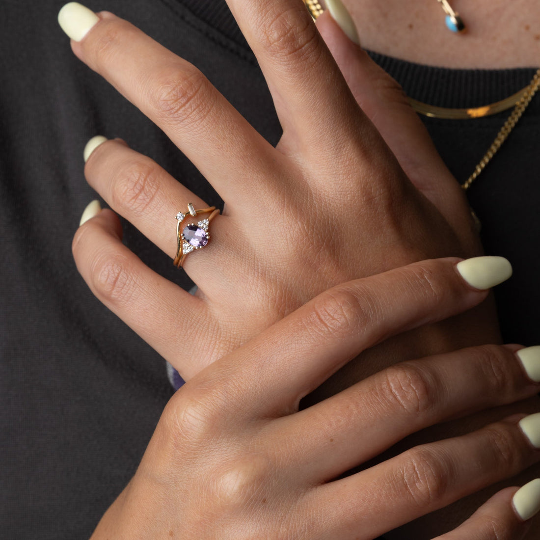 1.0CT-2.0CT Purple Sapphire Oval Cut Moissanite Diamond Cluster Engagement Ring