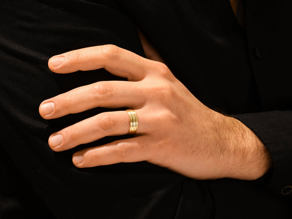 7.0mm Double-Grooved Men's Gold Wedding Band