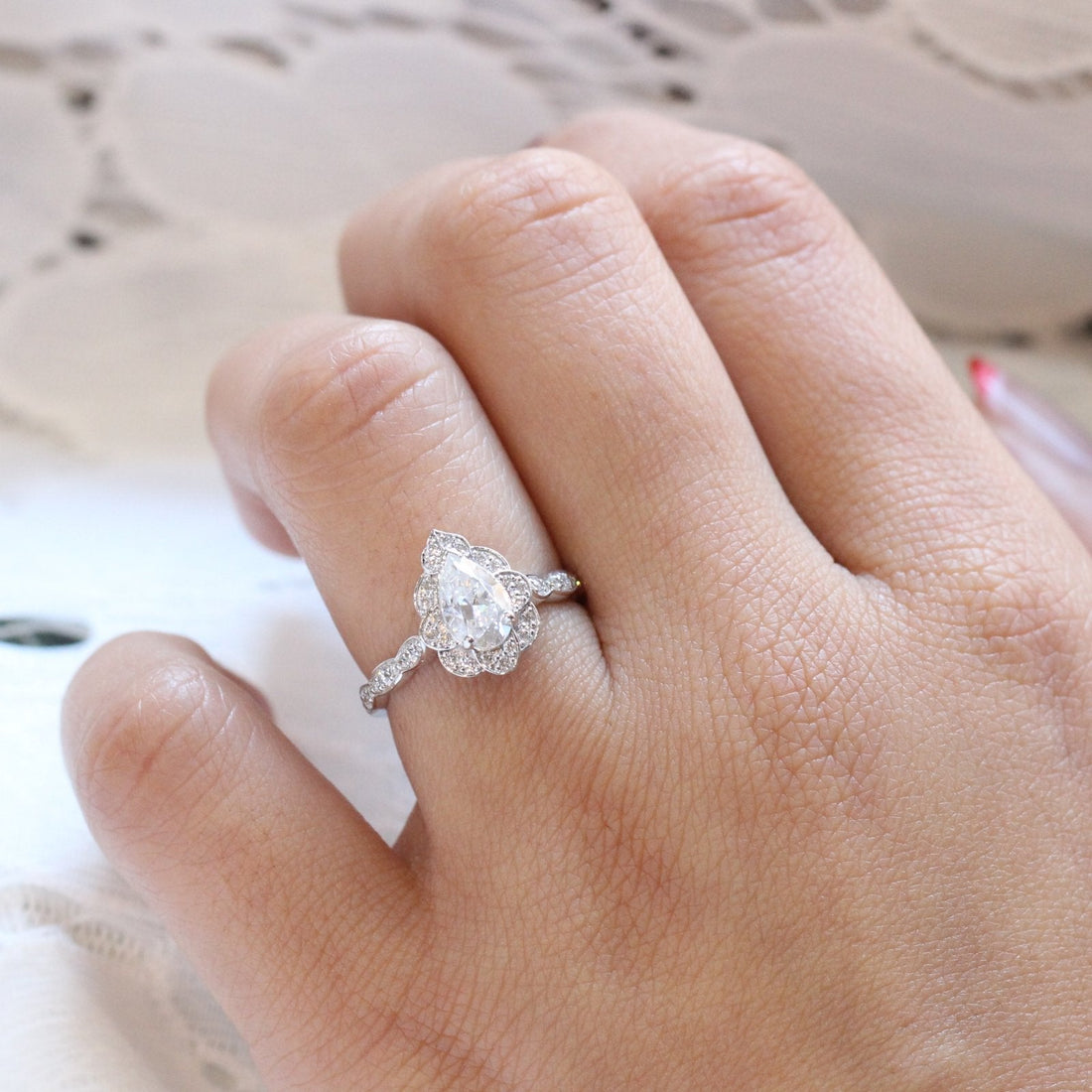 1.0CT Vintage Floral Pear Cut Diamond Moissanite Halo Engagement Ring