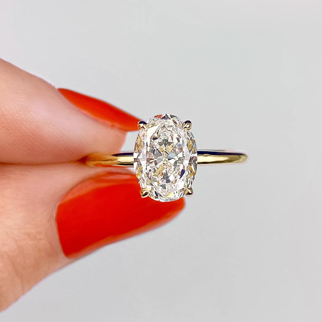 2.0 Ct Oval Floral Solitaire Moissanite Diamond Engagement Ring