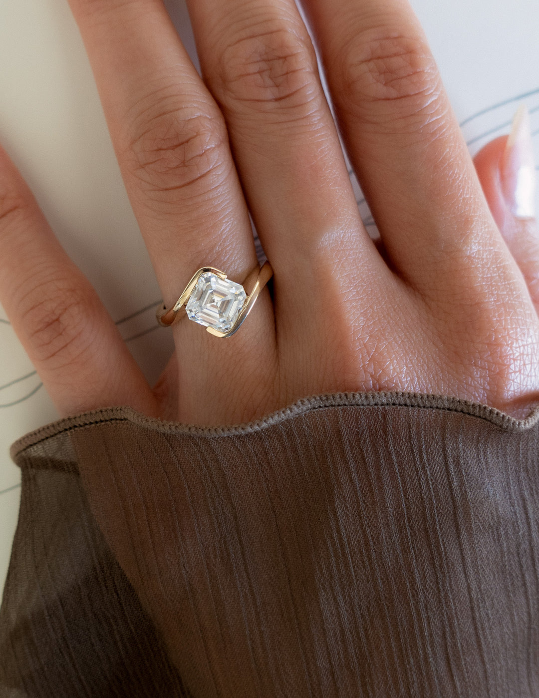 1.0CT-2.0CT Asscher Cut Moissanite Antique Engagement Ring