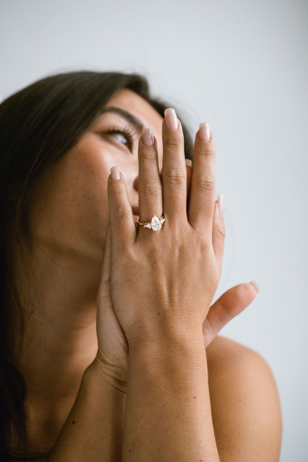 1.50CT-2.50CT Pear Cut Moissanite Unique Three Stone Engagement Ring
