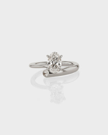 1.0CT-3.0CT Oval Cut Moissanite Diamond Unique Solitaire Engagement Ring