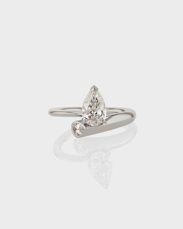 1.50CT-2.50CT Pear Cut Diamond Unique Solitaire Engagement Ring