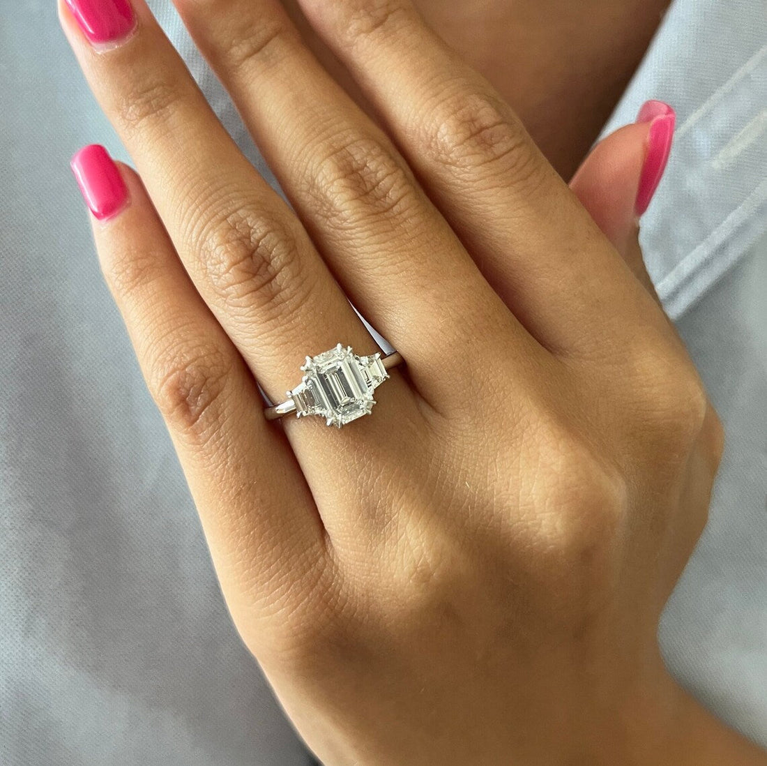 1.0 CT-3.0 CT Emerald CVD Diamond Three Stone Style Engagement Ring