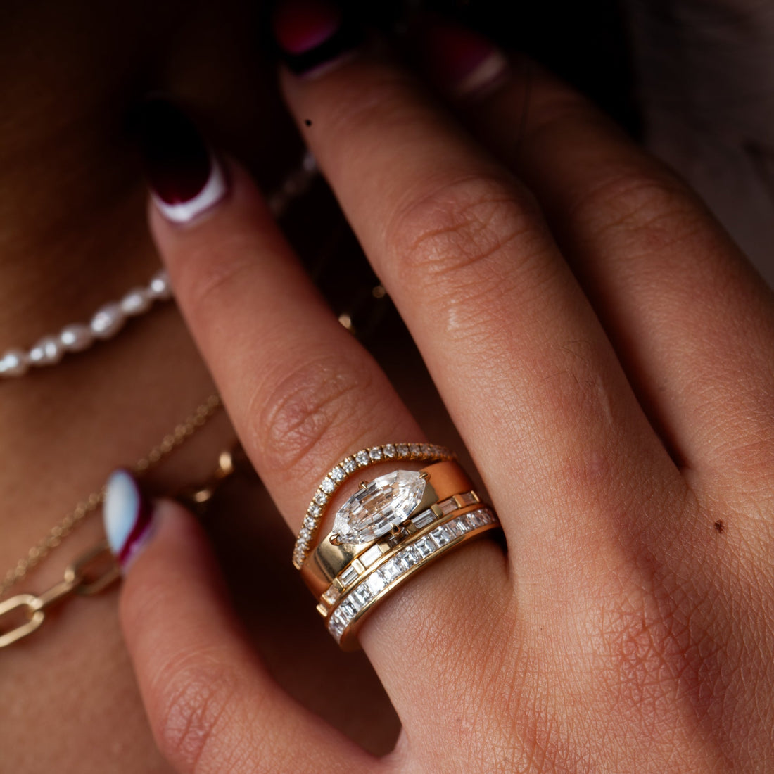 1.0CT-2.0CT Step-cut Oval Moissanite Diamond Engagement Ring