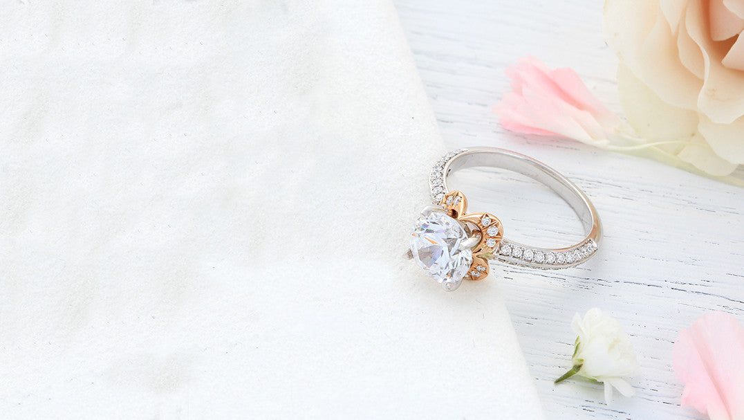 White gold diamond Jewelry