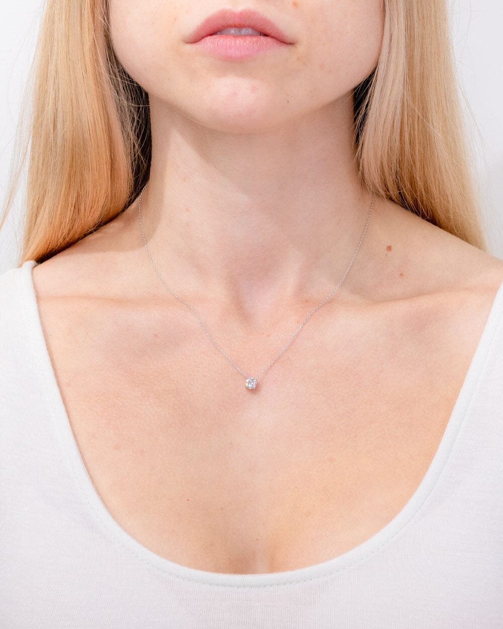 0.48ct D-VS1 Round Lab Diamond 14k White Gold Pendant