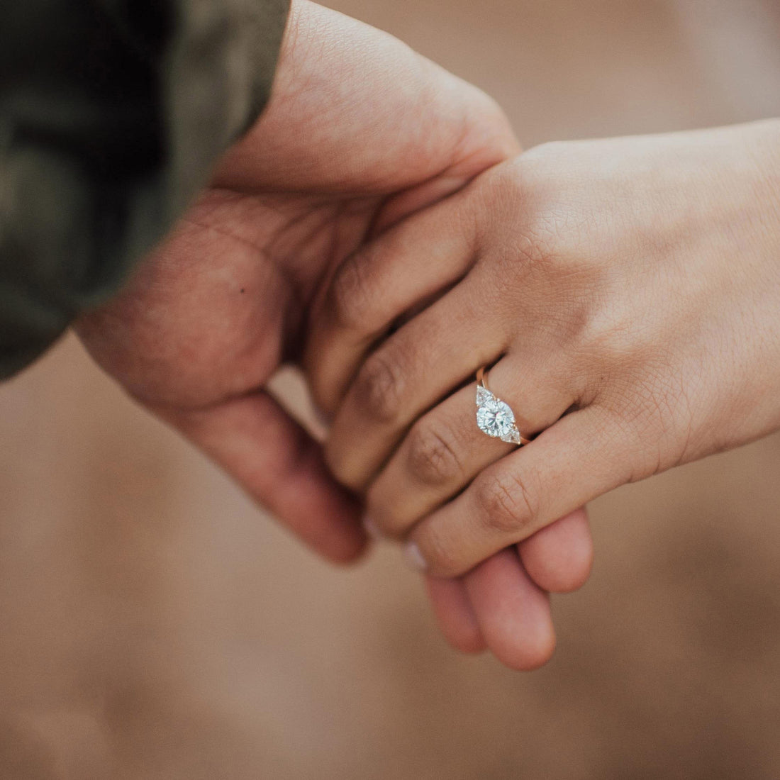 2.0CT Round Moissanite 3 Stones Engagement Ring