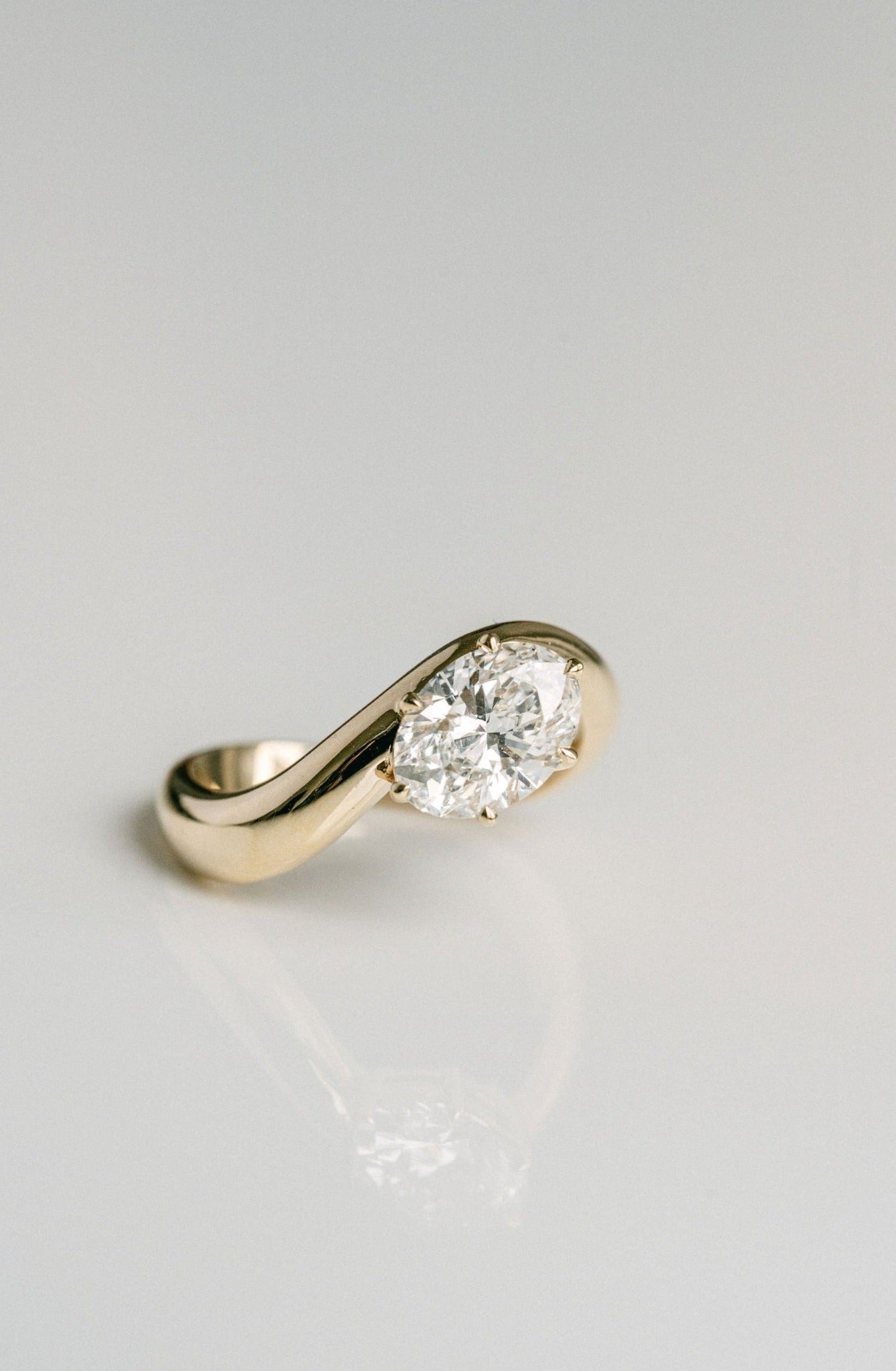 1.50CT-3.50CT Oval Cut Moissanite Diamond Unique Bypass Engagement Ring