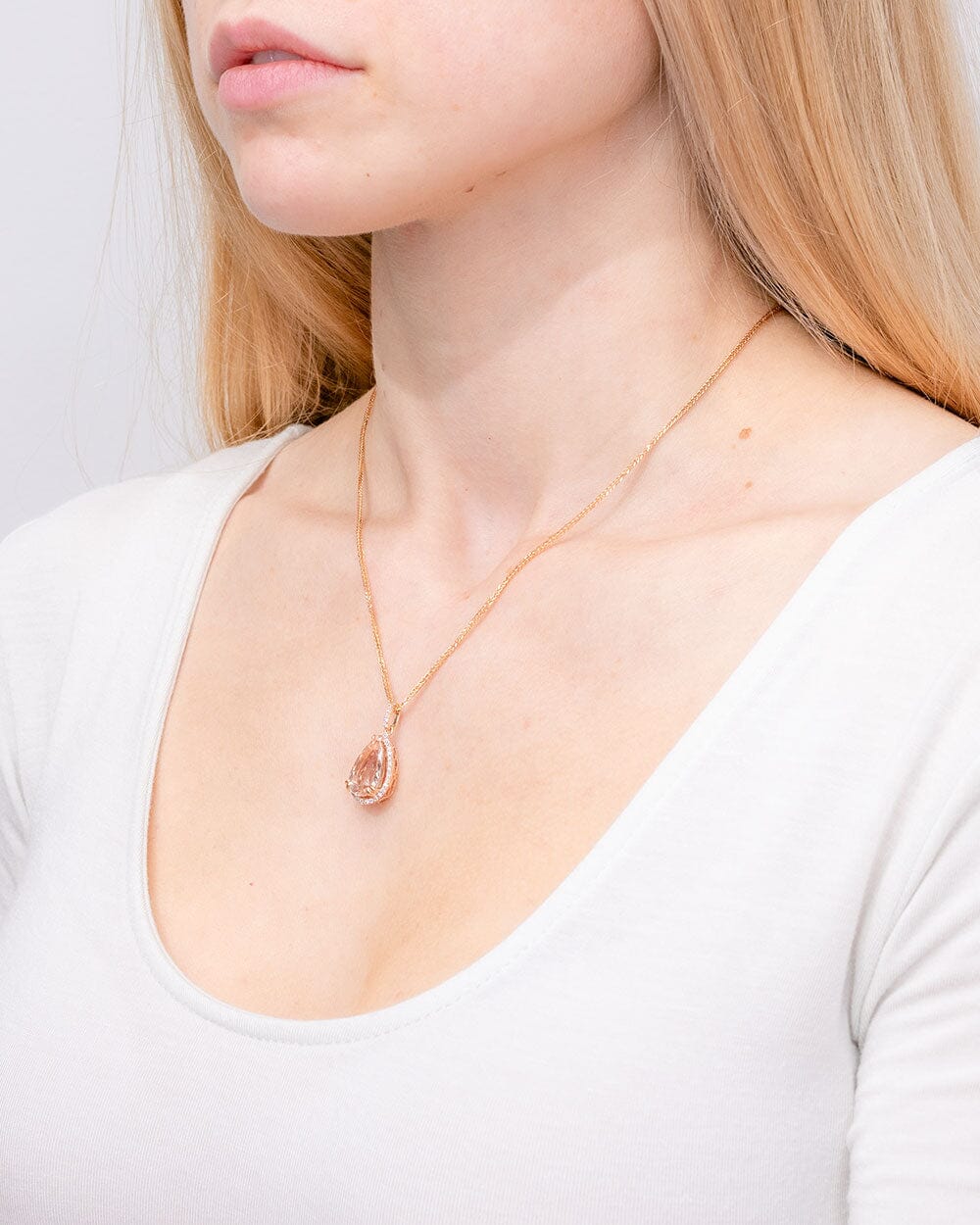 4.04ct Morganite Pendant Necklace