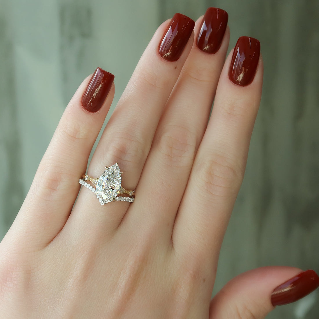 1.0 - 3.0  CT Pear Cut CVD Diamond Vintage Engagement Ring