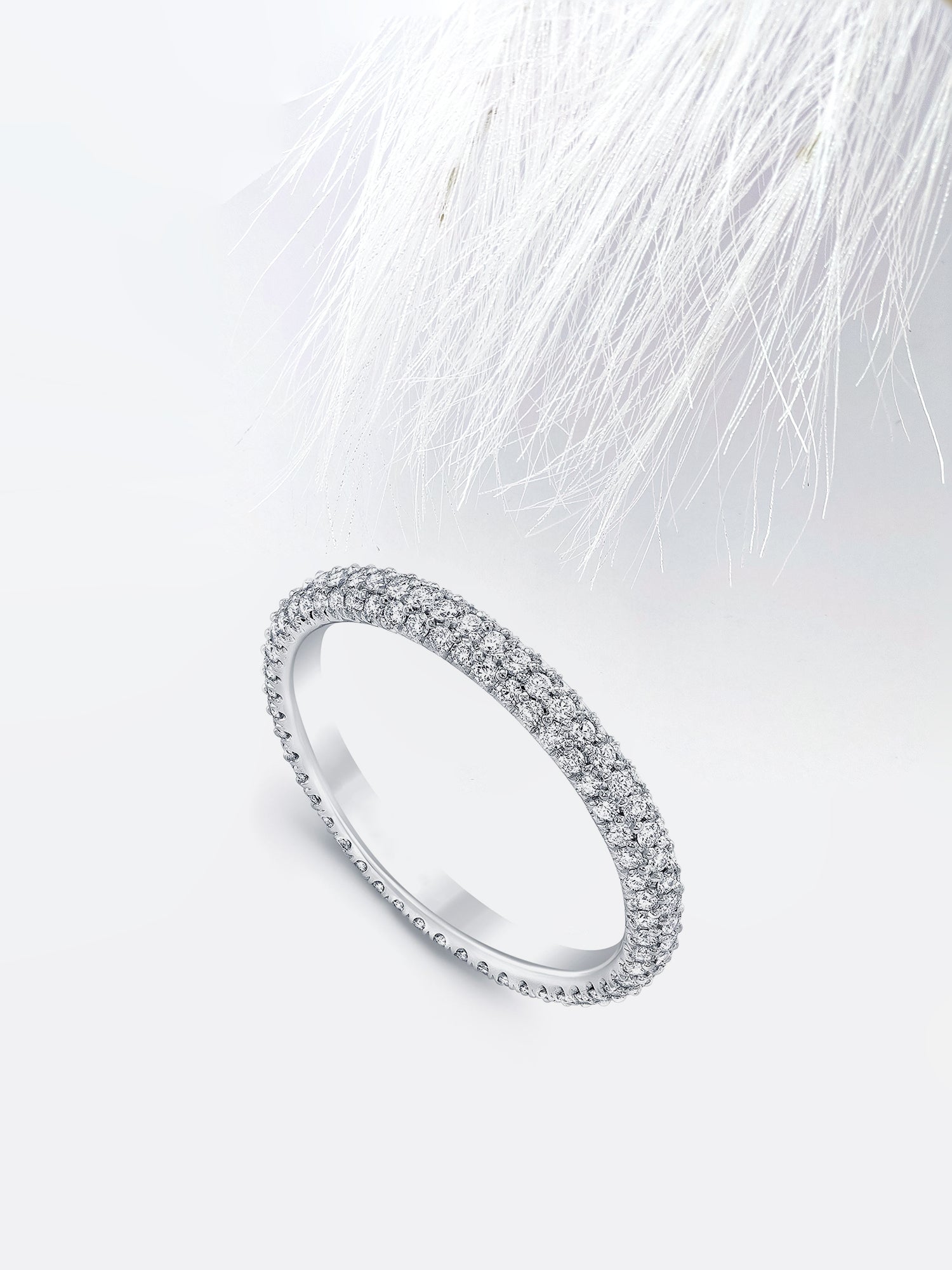 Round FG-VS1 Lab Grown Diamond Cluster Set Eternity Band