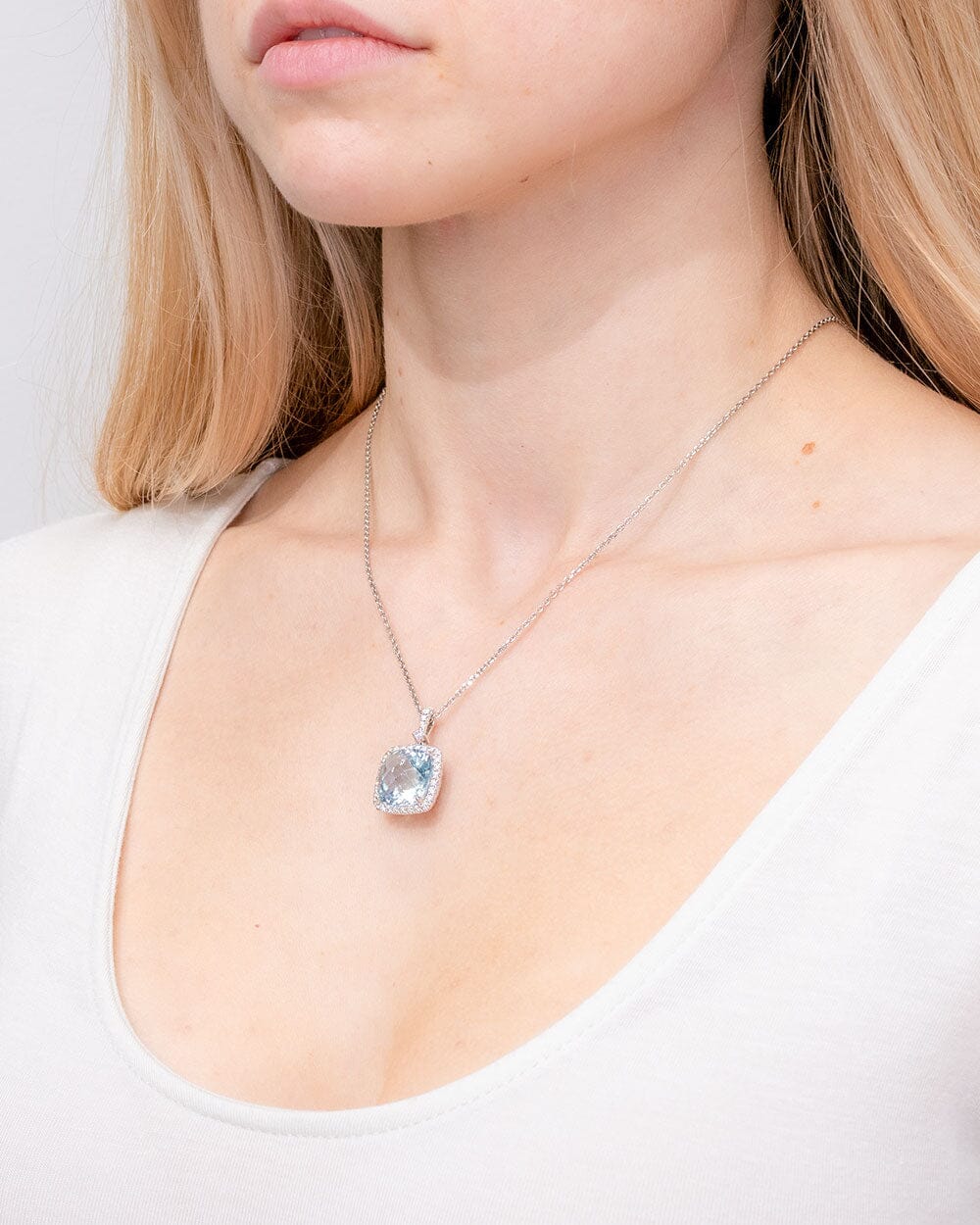 8.65ct Aquamarine Necklace