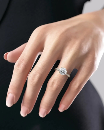 2.0 - 3.0 CT Round Cut CVD Diamond Twisted Engagement Ring