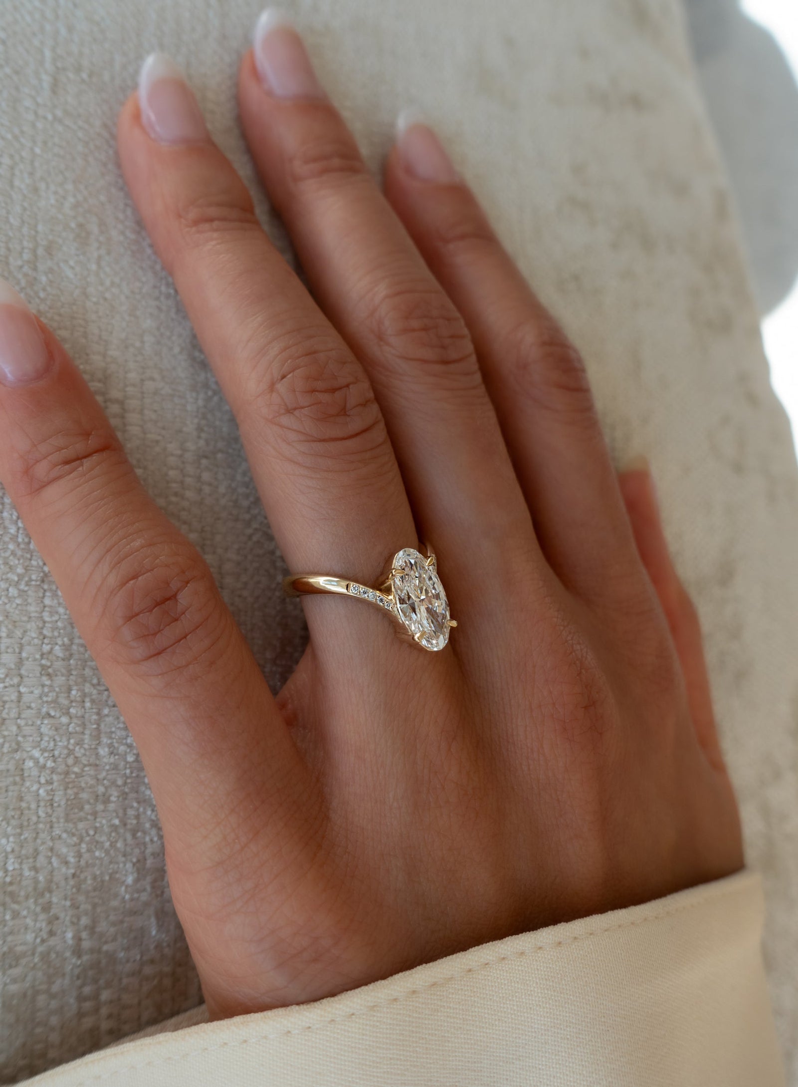 1.50CT-2.50CT Elongated Oval Cut Moissanite Pave Diamond Eve Engagement Ring