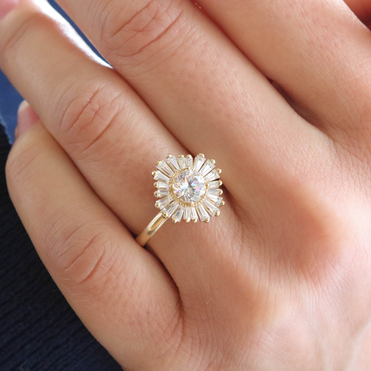 1.0CT Round Cut Ballerina Style Moissanite Engagement Ring