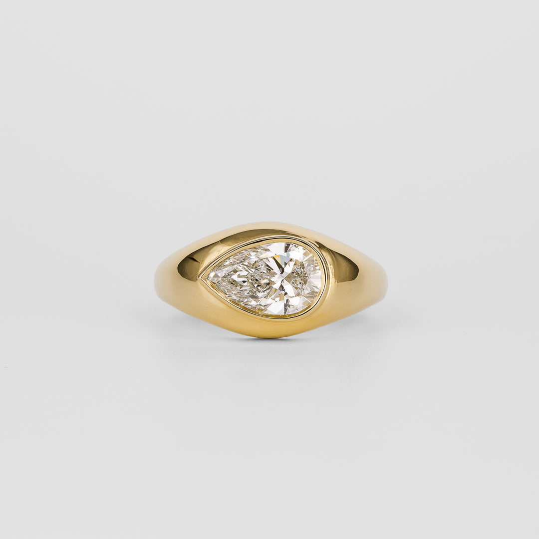 1.50CT-2.50CT Pear Cut Diamond Unique Flush Set Engagement Ring
