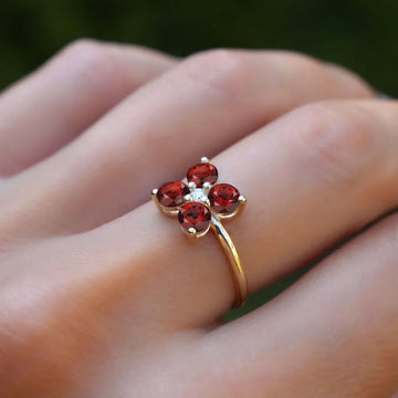 1.20CT Round Cut Garnet Diamond January Birthstone Flower Ring