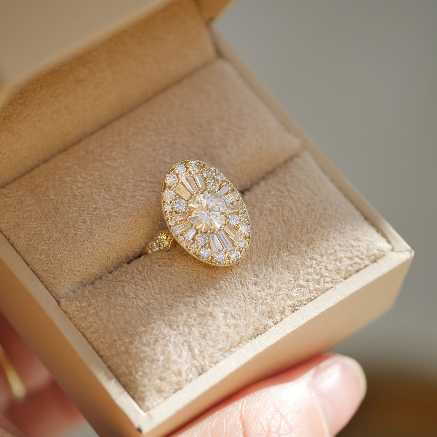Oval Shape Ballerina Moissanite Mosaic Engagement Ring in 18K Gold