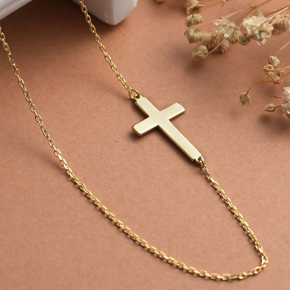 Minimalist Cross Pendant Necklace for Her