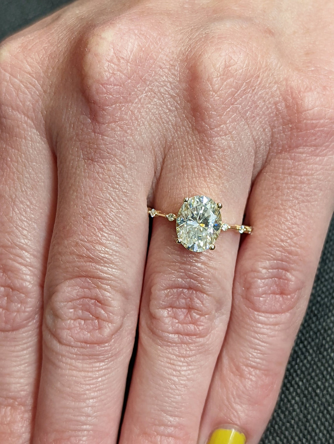 1.50-3.50 CT Oval CVD Diamond Dainty Engagement Ring