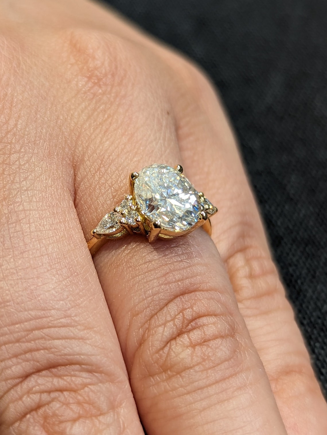 1.50-3.50CT Oval CVD Diamond Cluster Engagement Ring