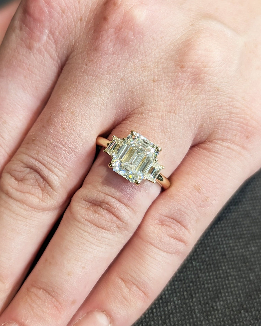 1.0 - 3.0 CT Emerald F/VS1 CVD Diamond Three Stone Style Engagement Ring