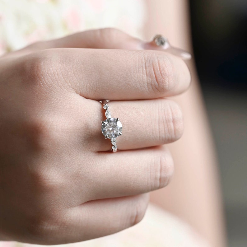 1.0-2.0 CT Round CVD Diamond Pave Setting Engagement Ring