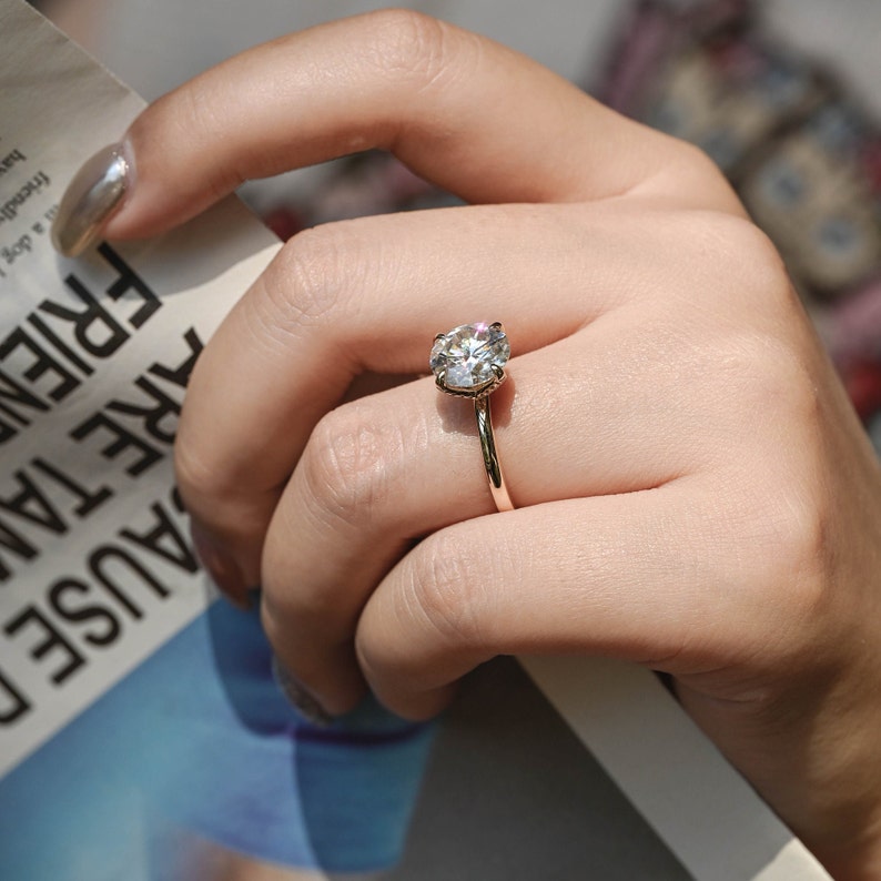 1.0-3.0 CT Round CVD Diamond Solitaire Engagement Ring