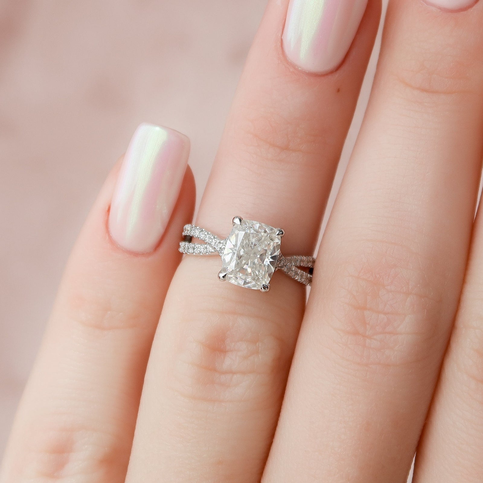 2.0CT Cushion Cut Moissanite Split Shank Style Engagement Ring