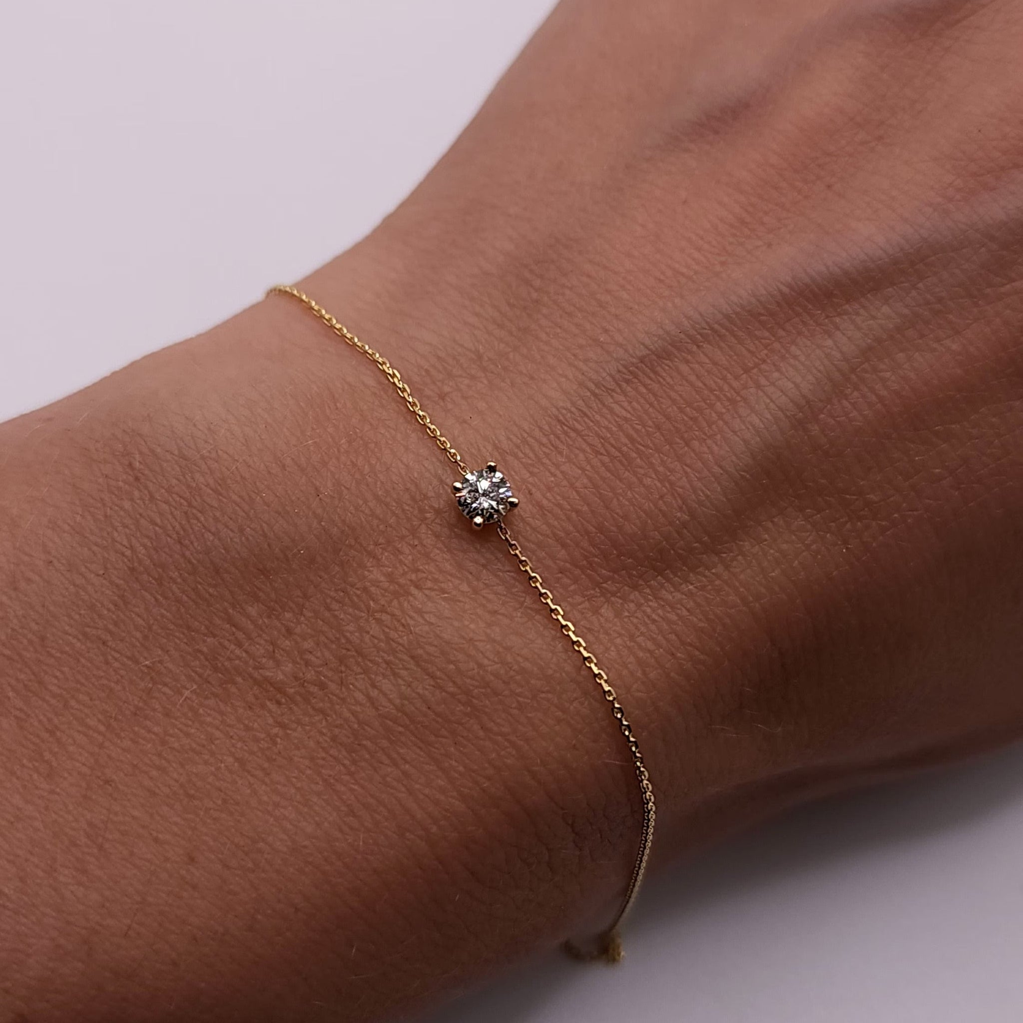 0.2Ct Round Cut Diamond Solitaire Bracelet for Women
