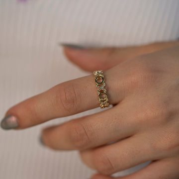 Hugs and Kisses Diamond XO Ring in 14Kt solid Gold for Her