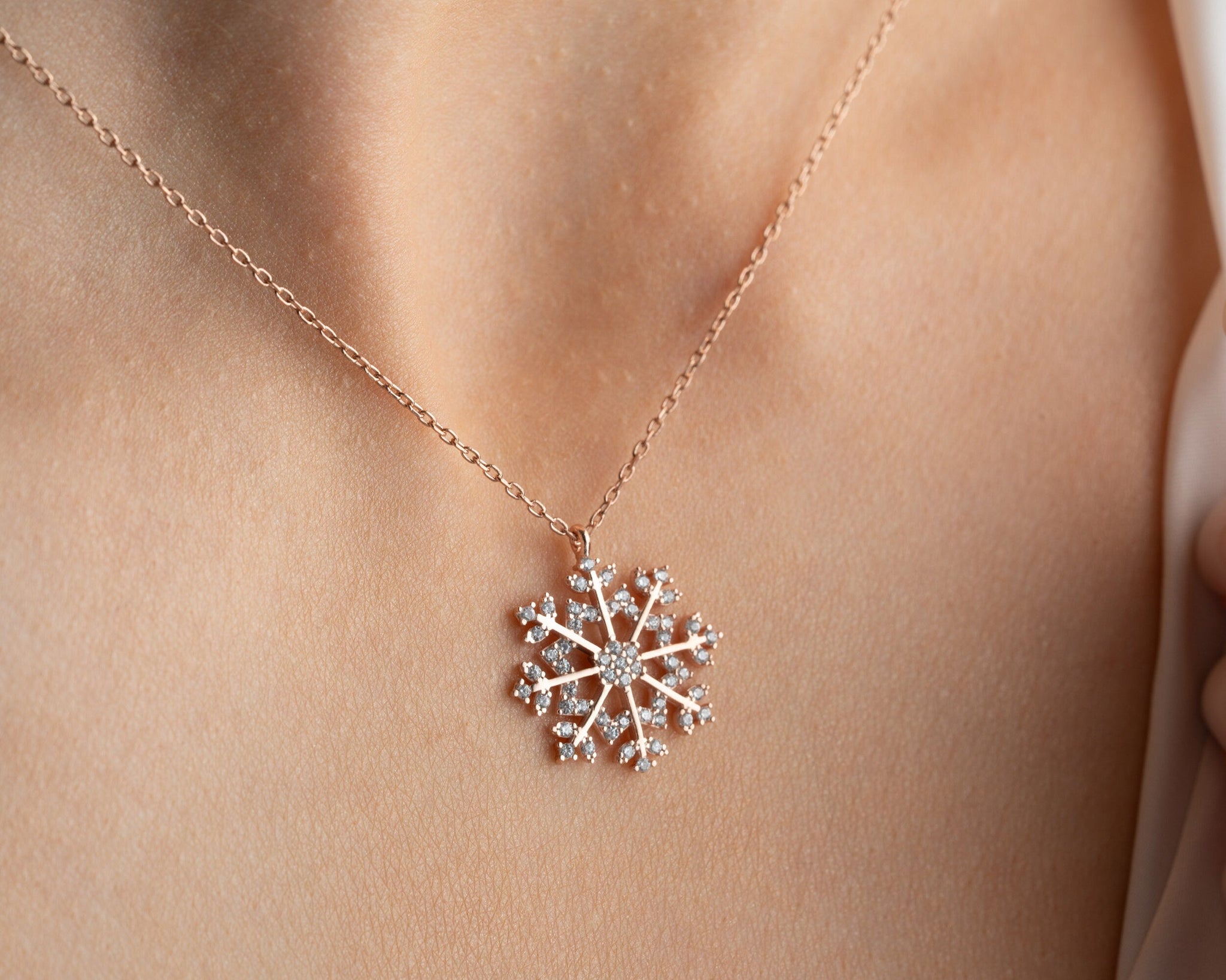 Round Cut Moissanite Diamond Snowflake Pendant for Women