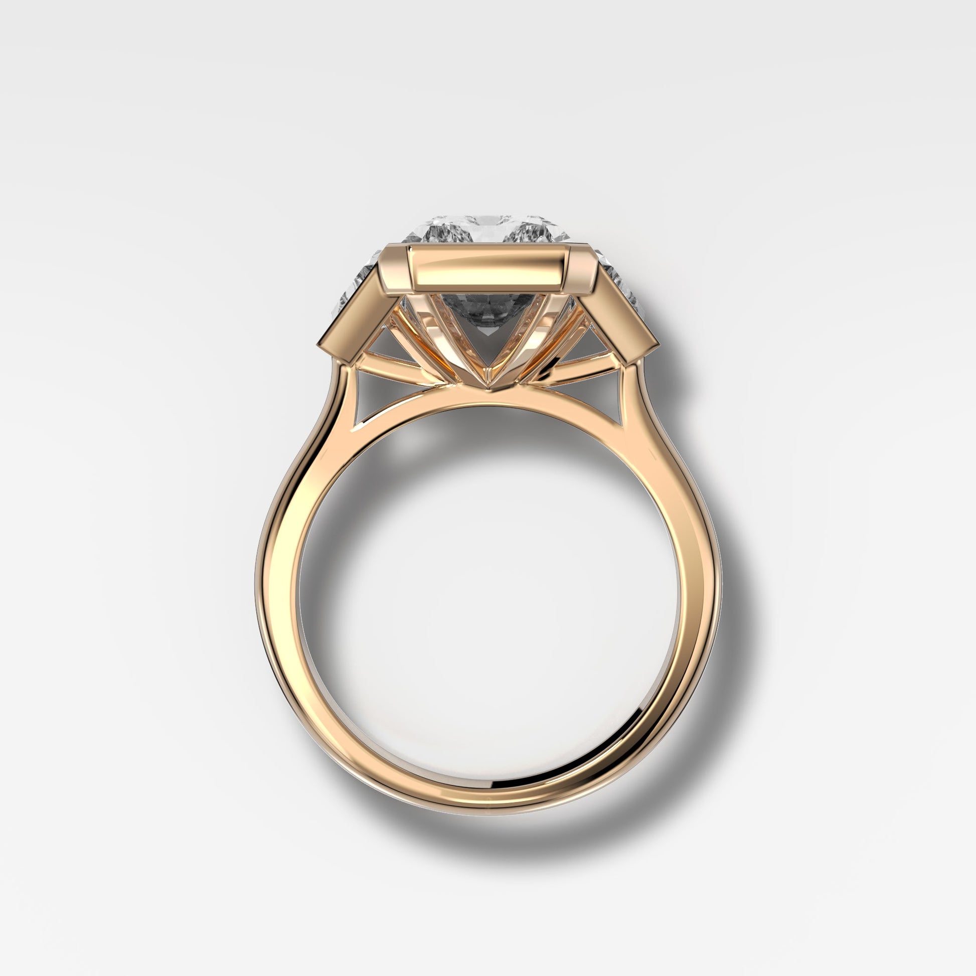 trapezoid-side-stone-engagement-ring-gold-mercado