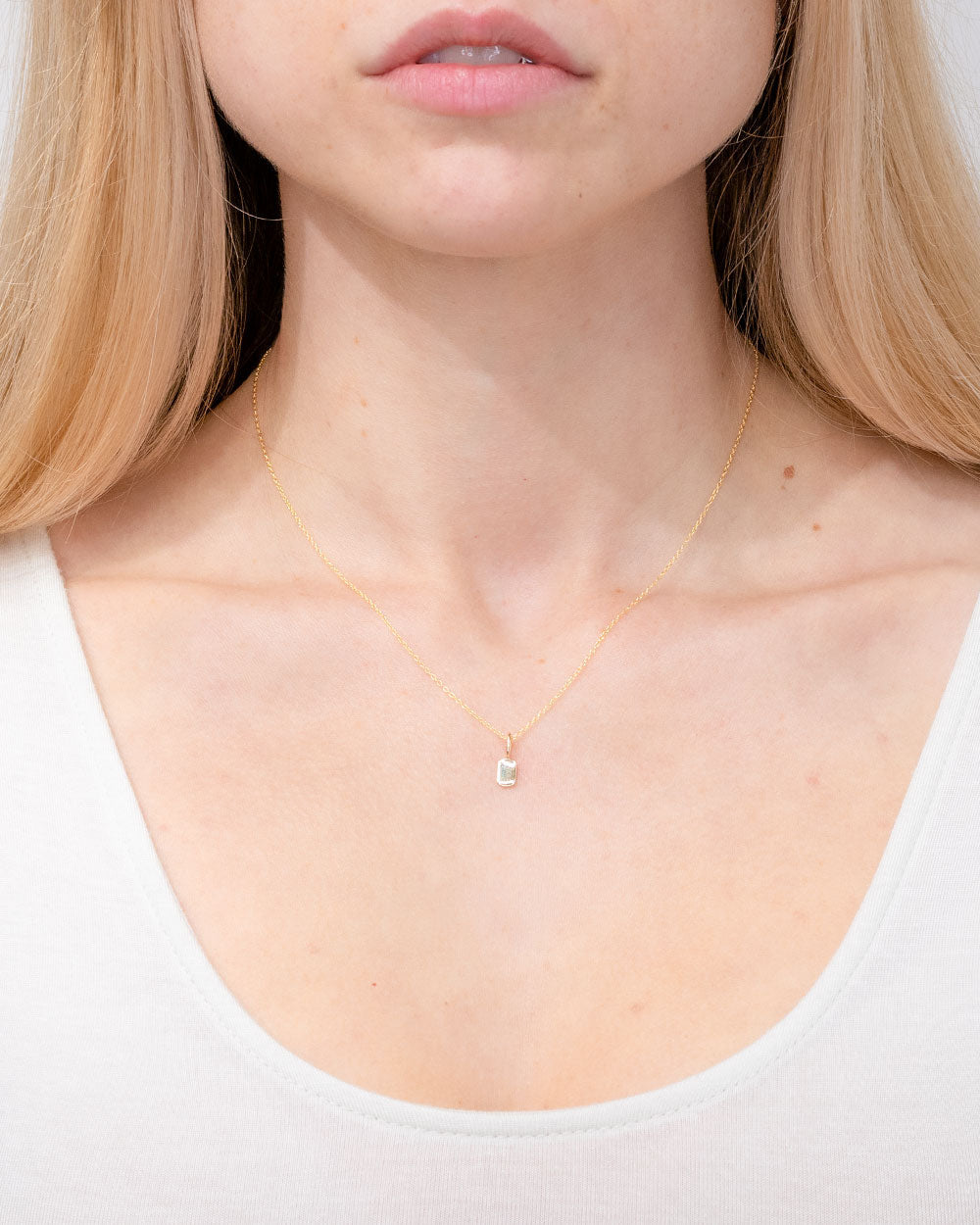 Dainty Engravable Pendant